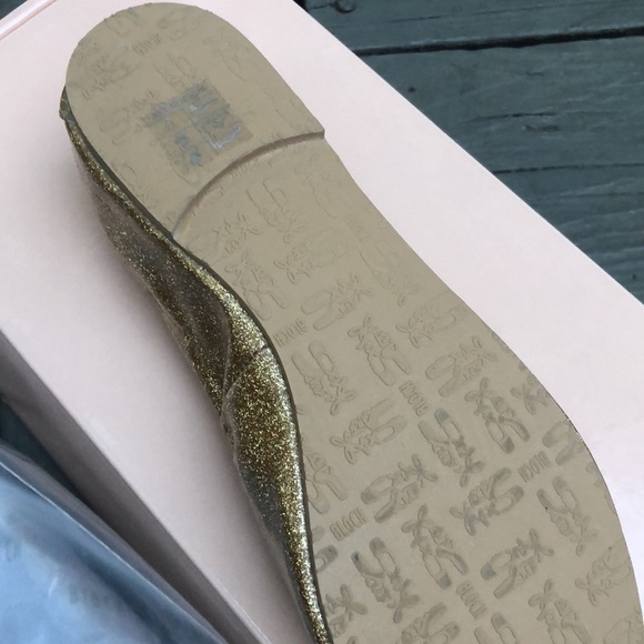 Girls Tenee Platino Gold Shoe, Brand New - Picture 4 of 5